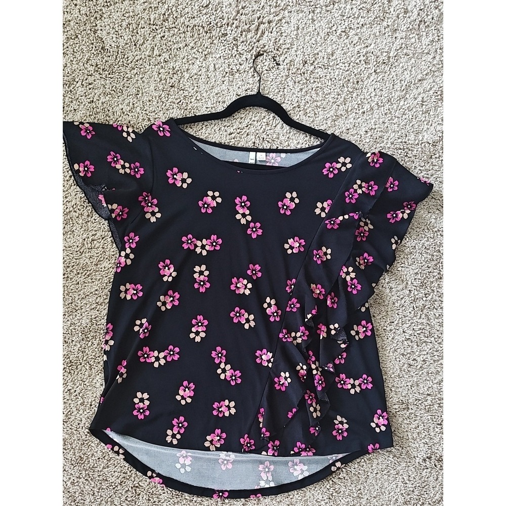 Women Blouse Elle Size Medium Black Pink Floral Print Ruffle Boxy High Low